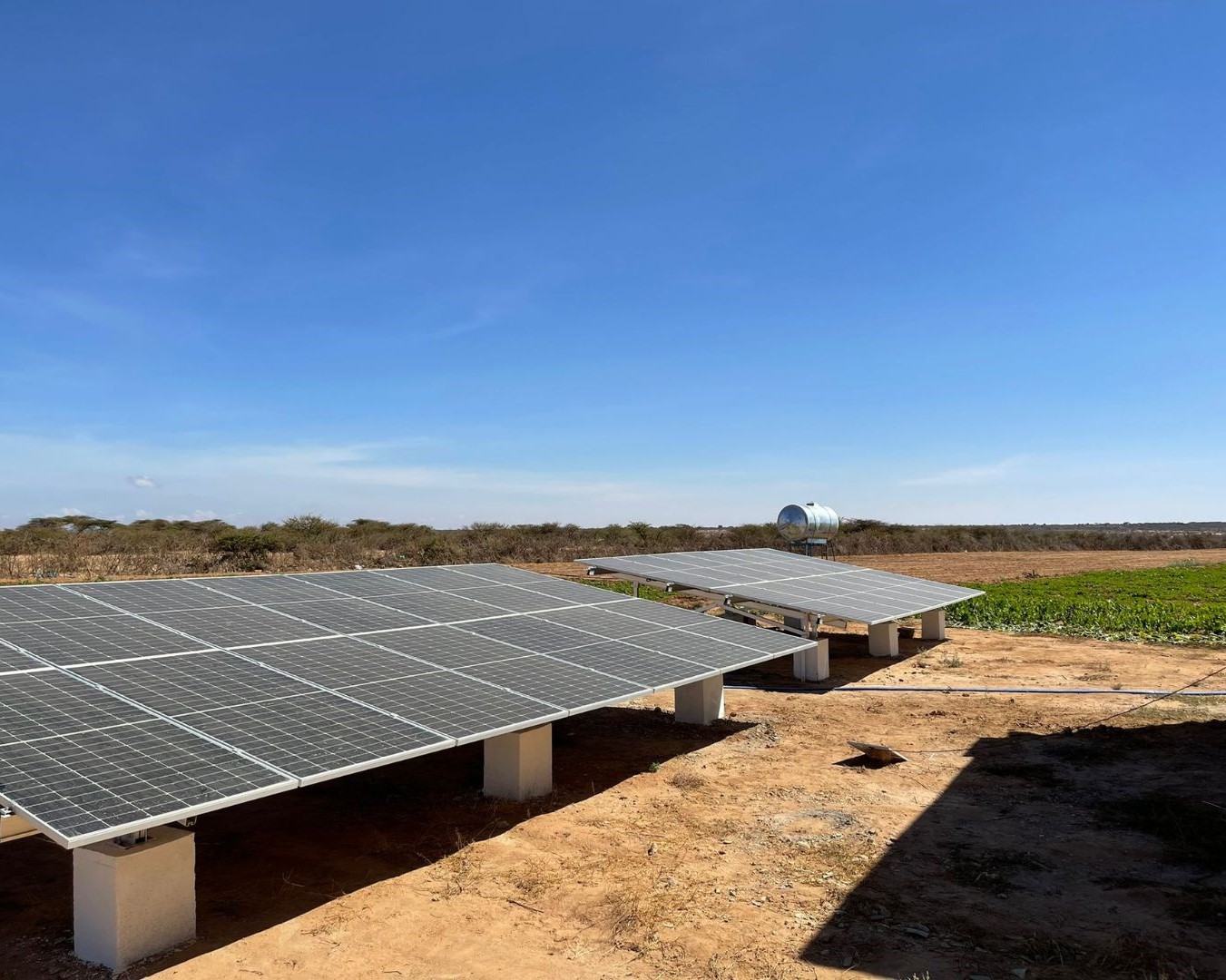 Solar pump system on farmland